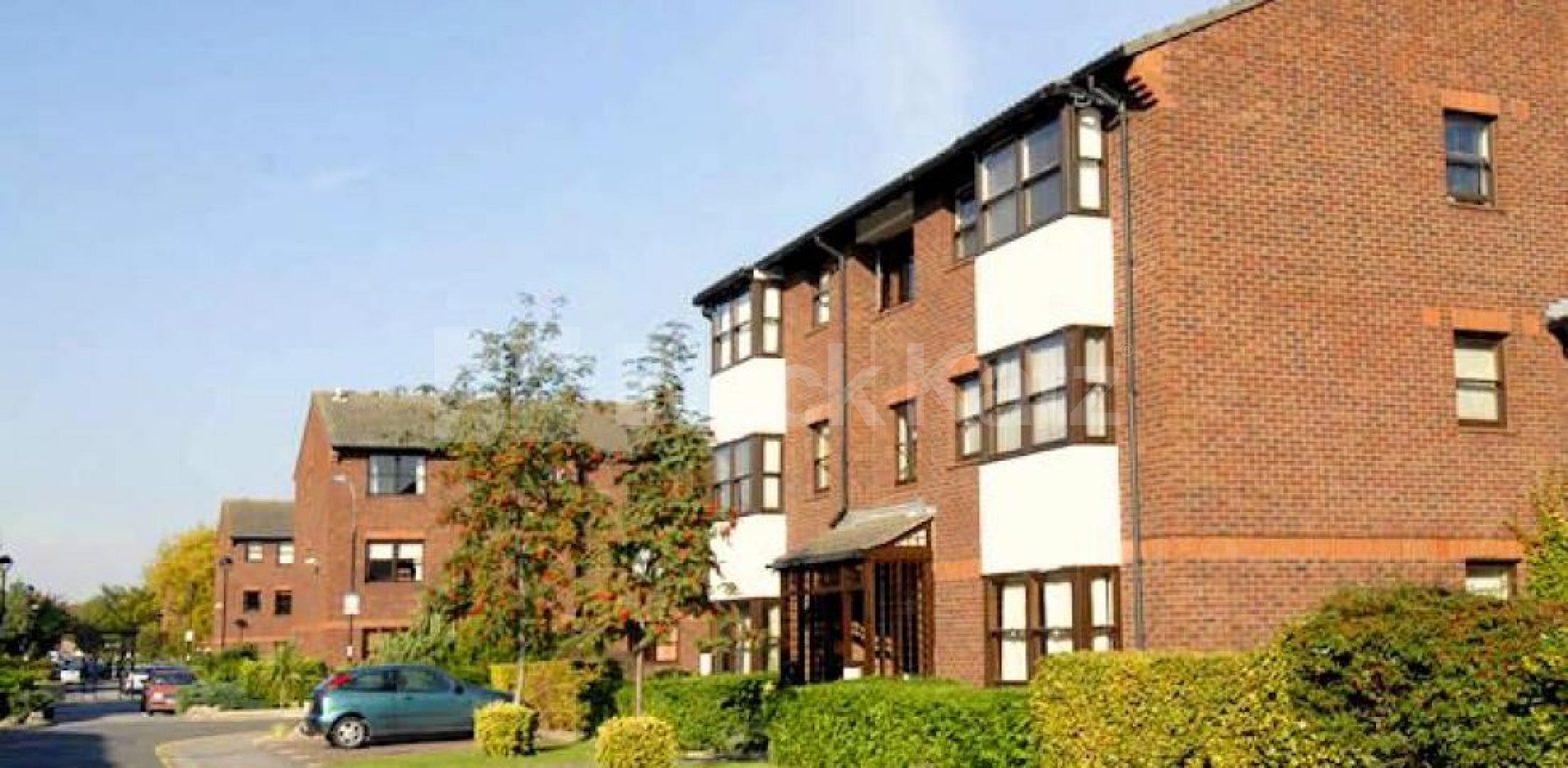 			UNDER OFFER , 1 Bedroom, 1 bath, 1 reception Flat			 Mayfield Road, SHEPHERDS BUSH / WENDELL PARK